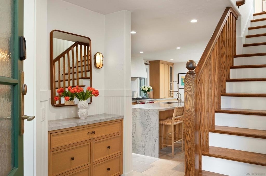 335 Gravilla Street - Photo 5