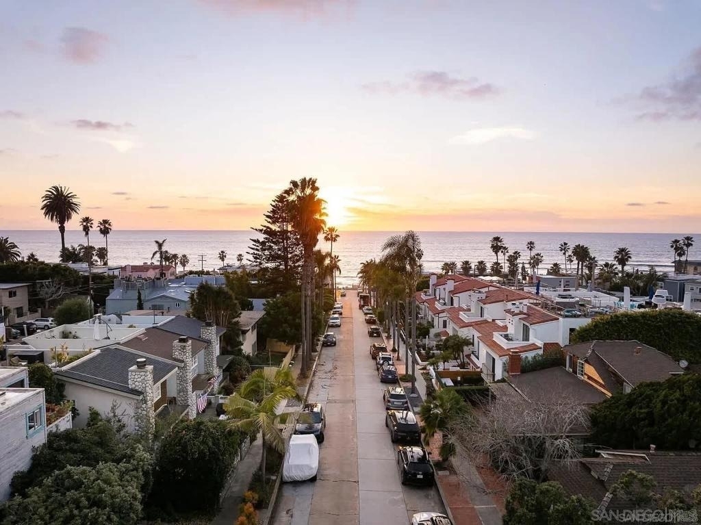 335 Gravilla Street - Photo 4