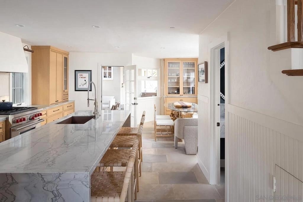 335 Gravilla Street - Photo 19