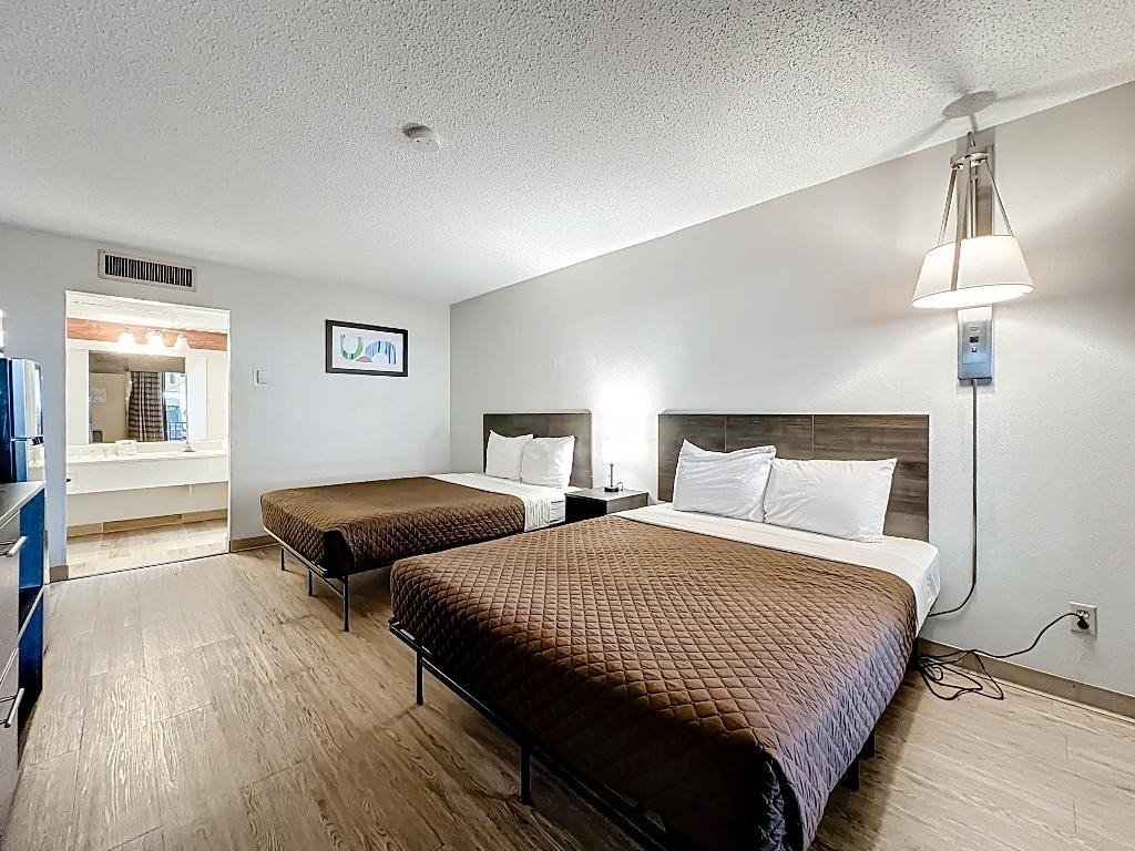 910 Suemac Road - Photo 31