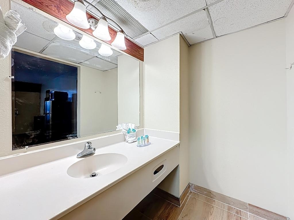 910 Suemac Road - Photo 17