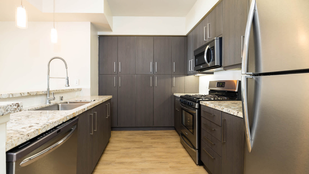 5031 Fair Ave - Photo 2
