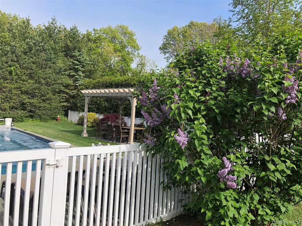 38 Jessup Avenue - Photo 2