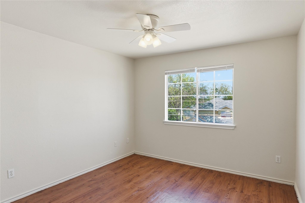 885 Sagewood Trl - Photo 18