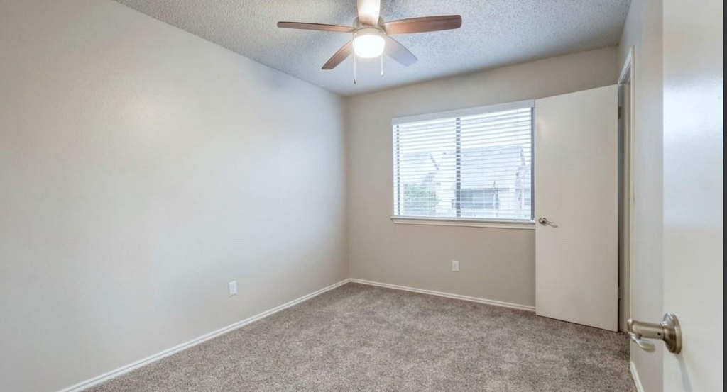 1338 Christopher Ave - Photo 9