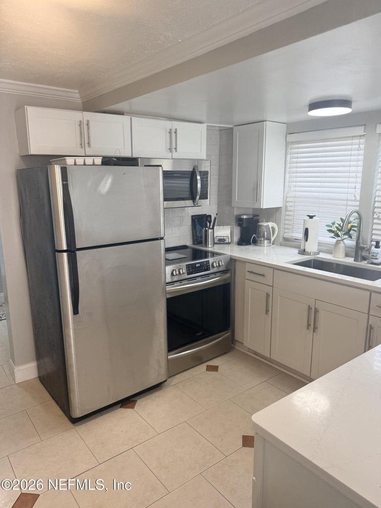 200 Walnut Street - Photo 1