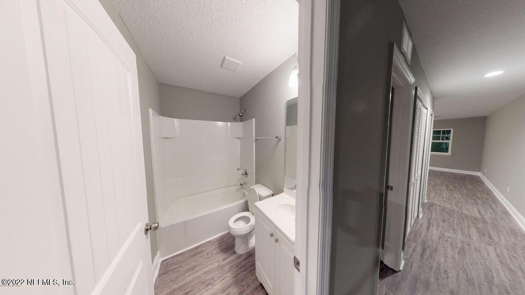 2222 Thomas Court - Photo 6