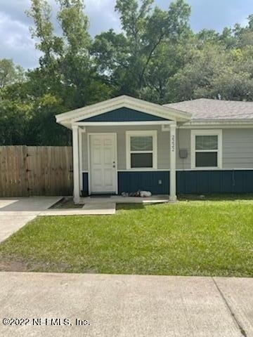 2222 Thomas Court - Photo 0
