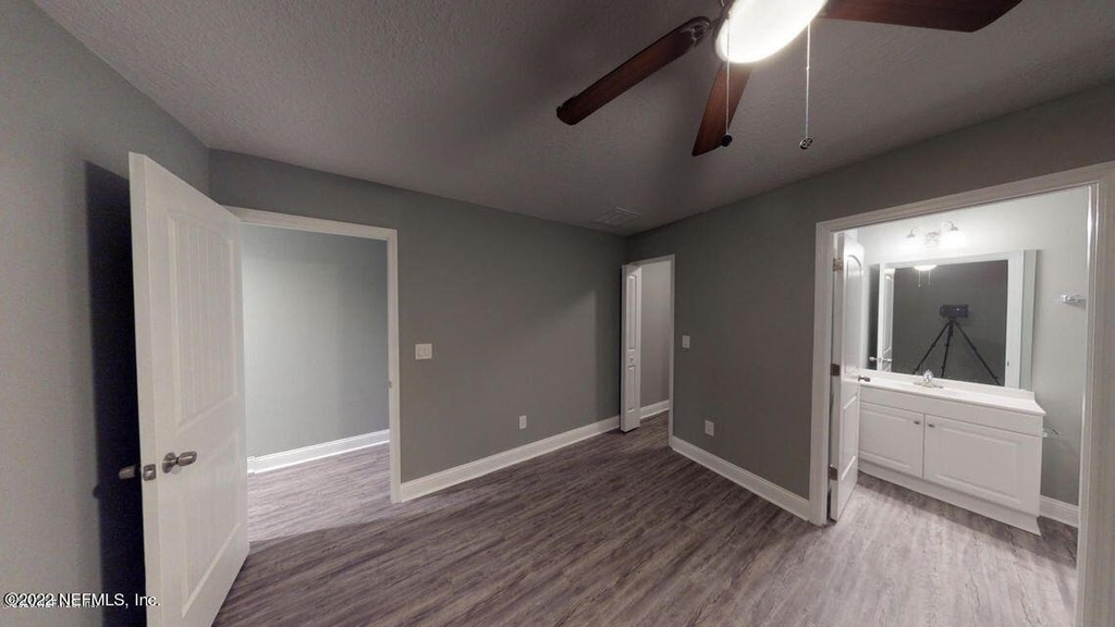 2222 Thomas Court - Photo 5