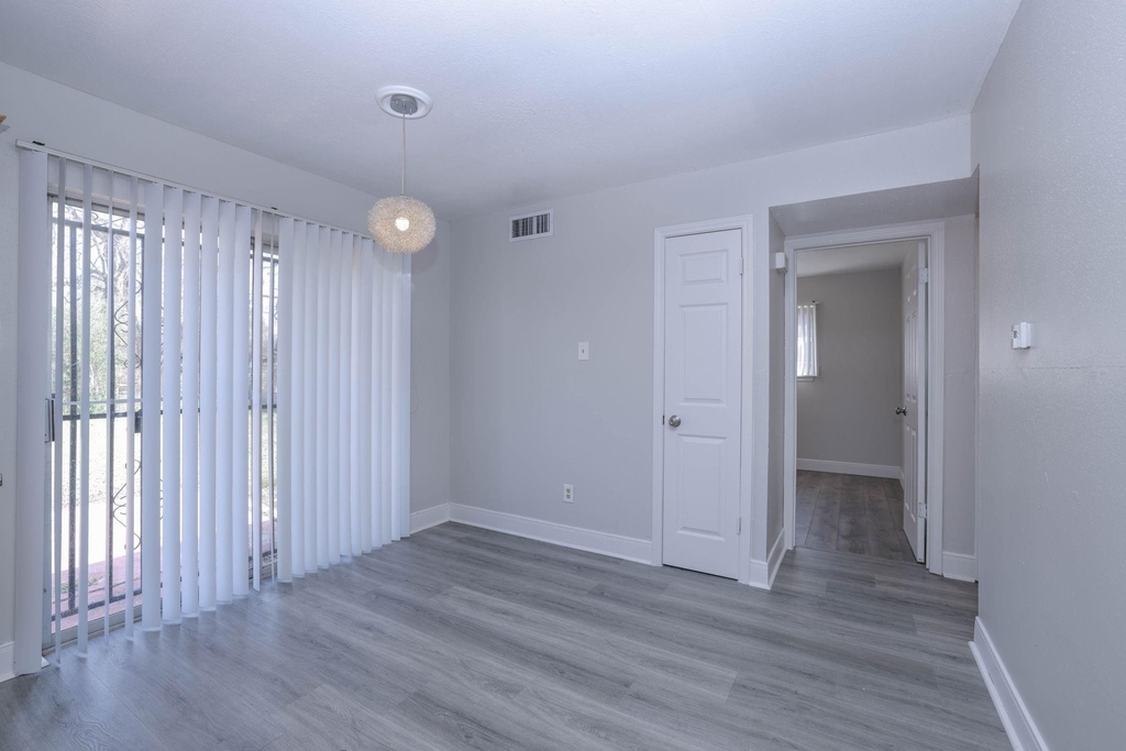 9834 Denning Drive - Photo 8