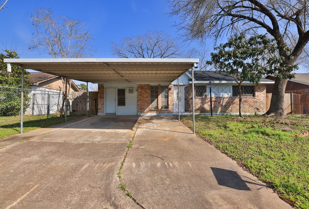 9834 Denning Drive - Photo 2