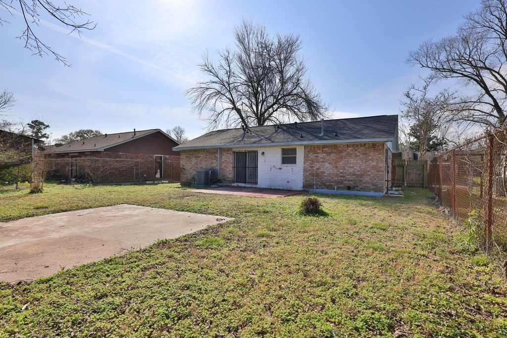 9834 Denning Drive - Photo 31