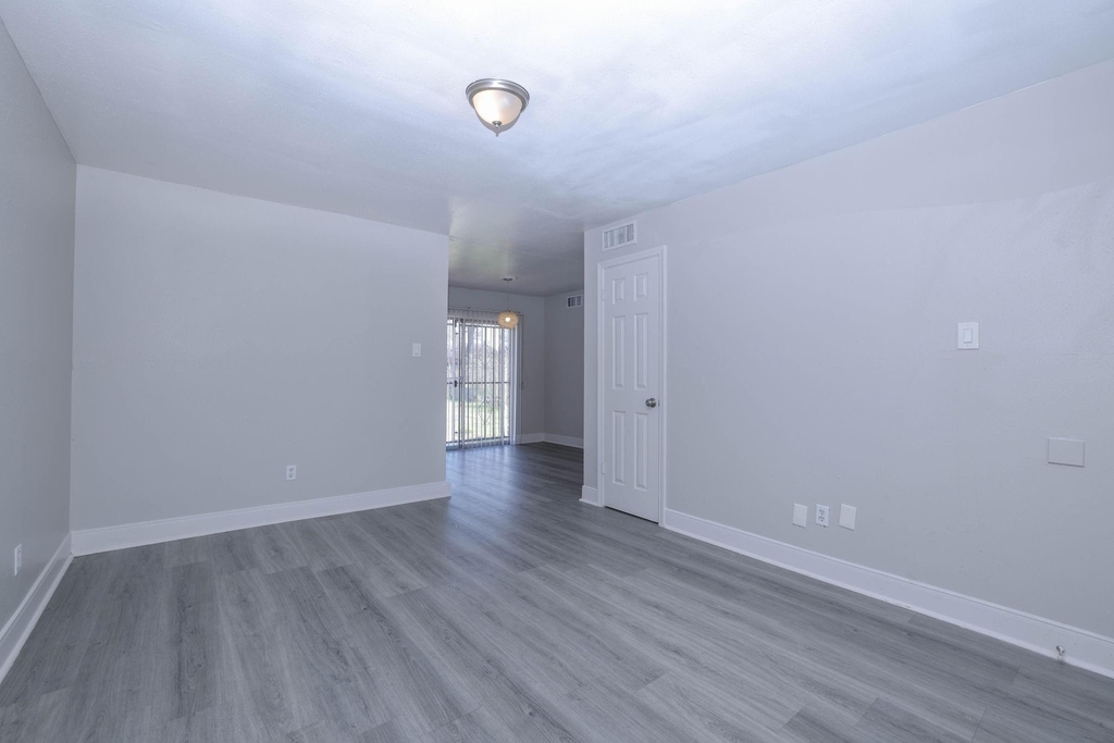 9834 Denning Drive - Photo 6