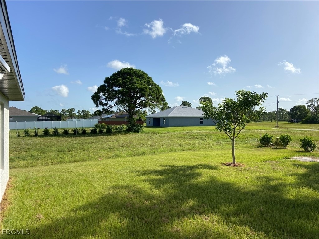 2837 Nw 24th Avenue - Photo 3