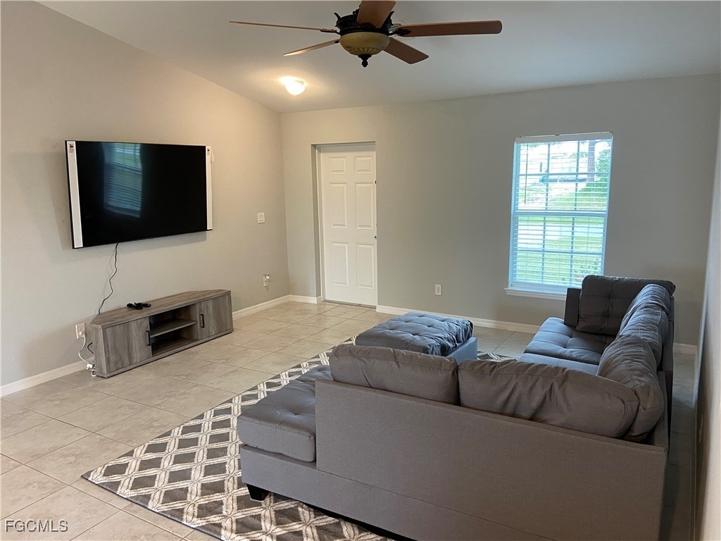 2837 Nw 24th Avenue - Photo 12
