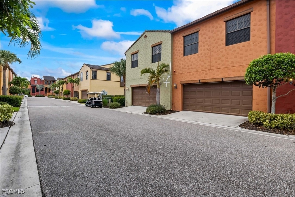 11908 Izarra Way - Photo 25
