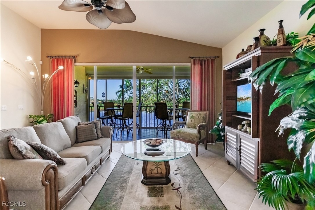 3011 Meandering Way - Photo 11