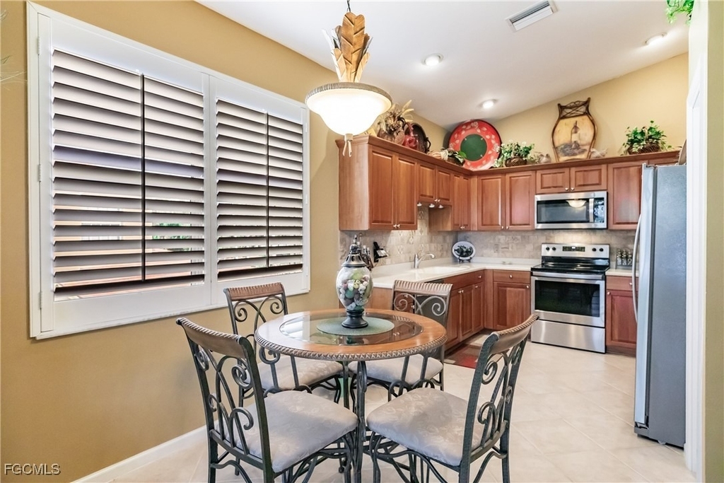3011 Meandering Way - Photo 13