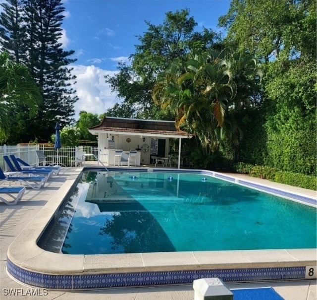 240 Palm River Boulevard - Photo 3