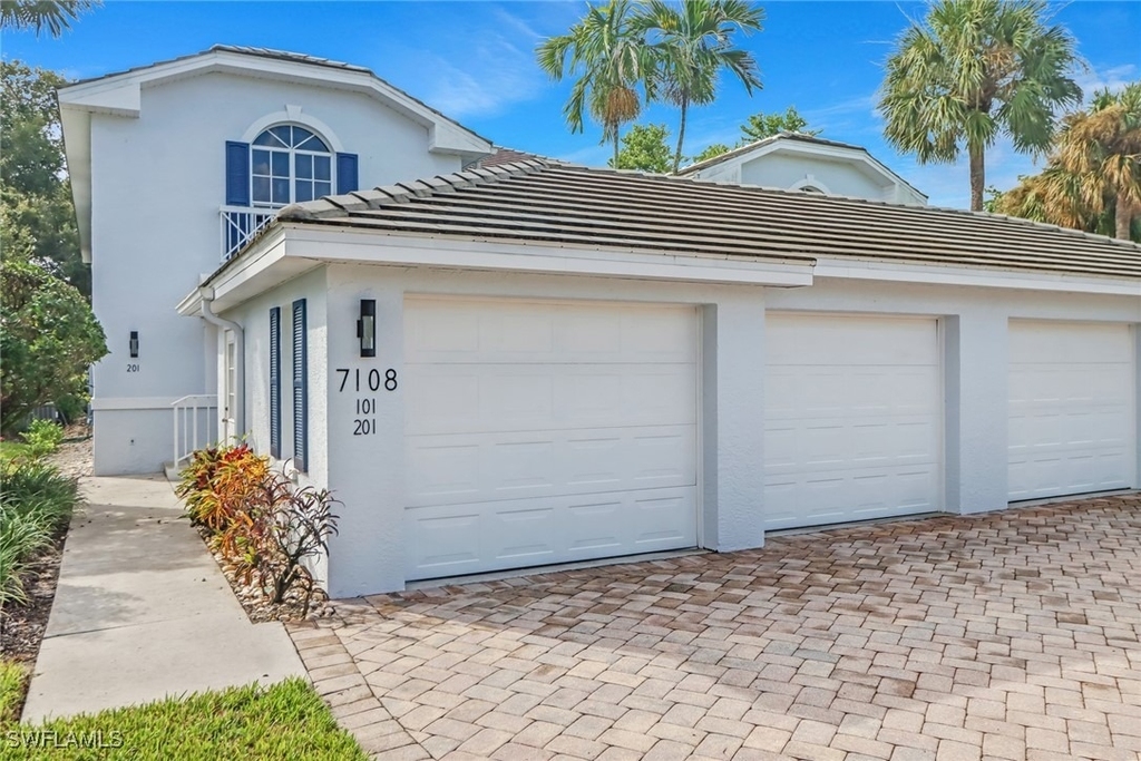 7108 Barrington Circle - Photo 2