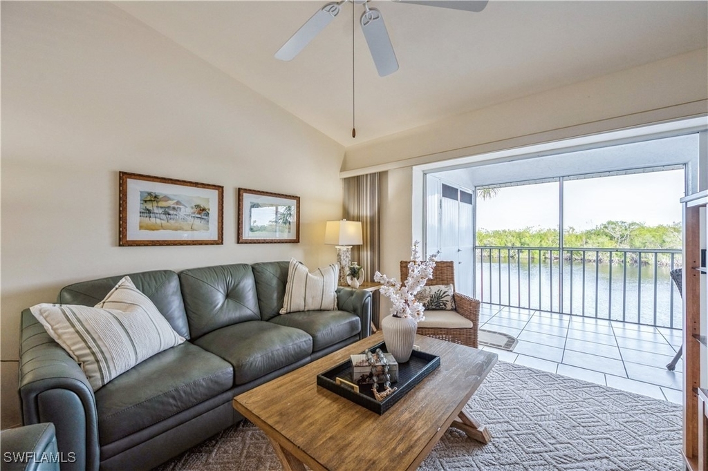 1325 Mainsail Drive - Photo 3