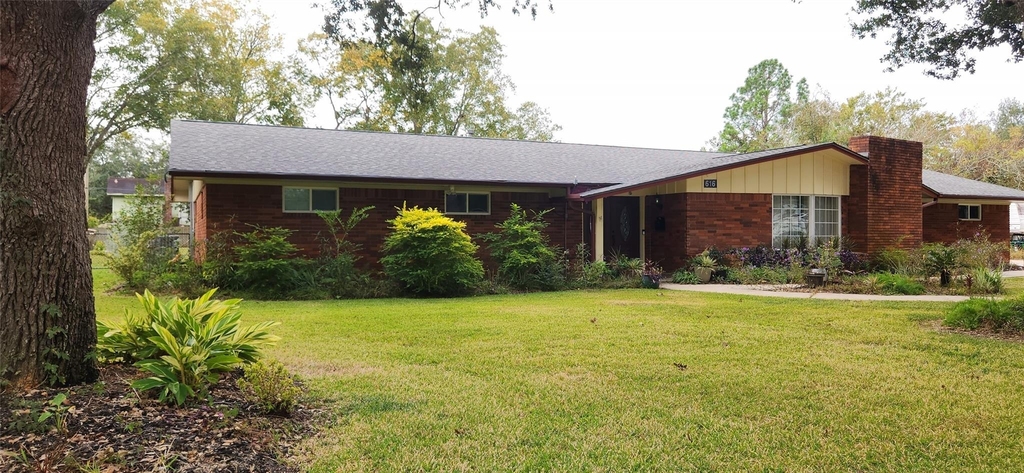 616 Cannan Drive - Photo 2