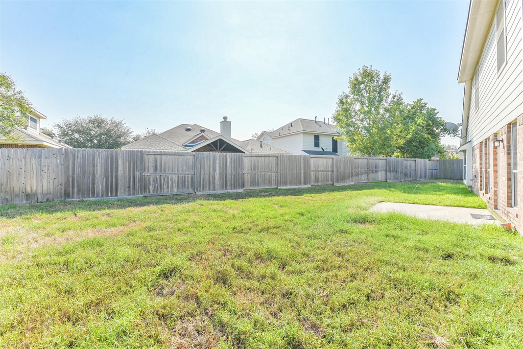 2507 Liza Court - Photo 32