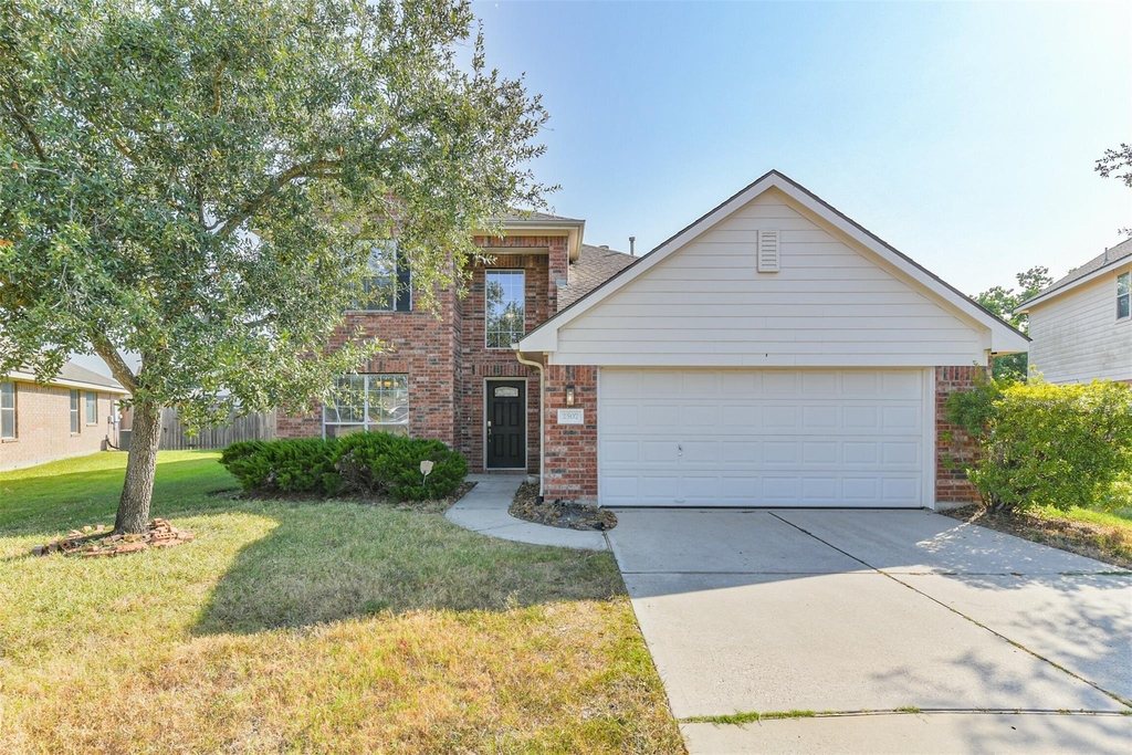 2507 Liza Court - Photo 0