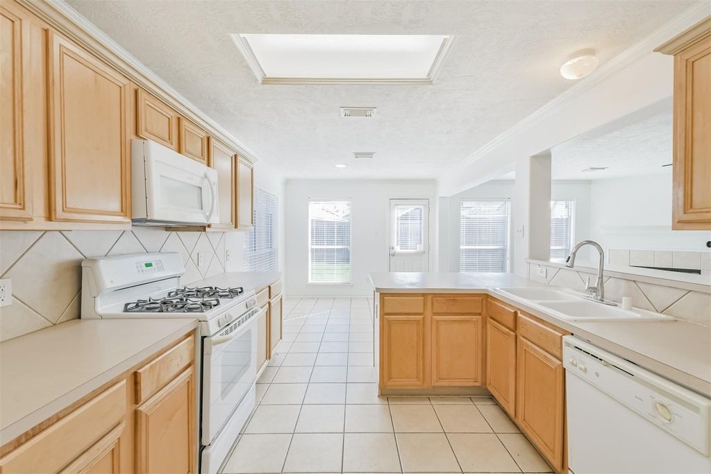 2507 Liza Court - Photo 13