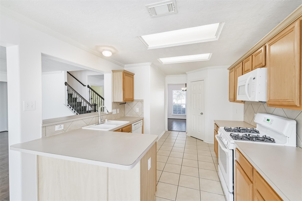 2507 Liza Court - Photo 11