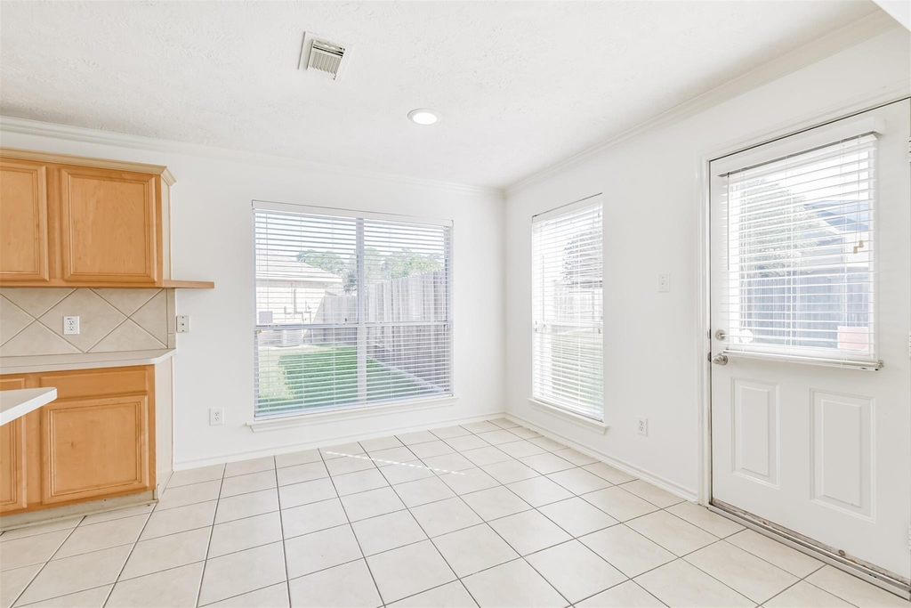 2507 Liza Court - Photo 9