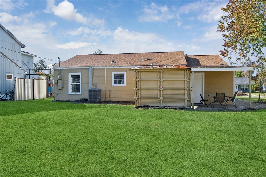 1900 Oregon Street - Photo 11
