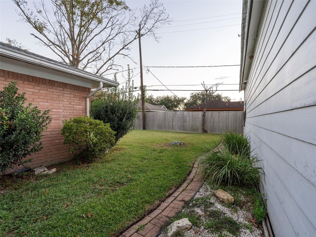 4119 Mischire Drive - Photo 32