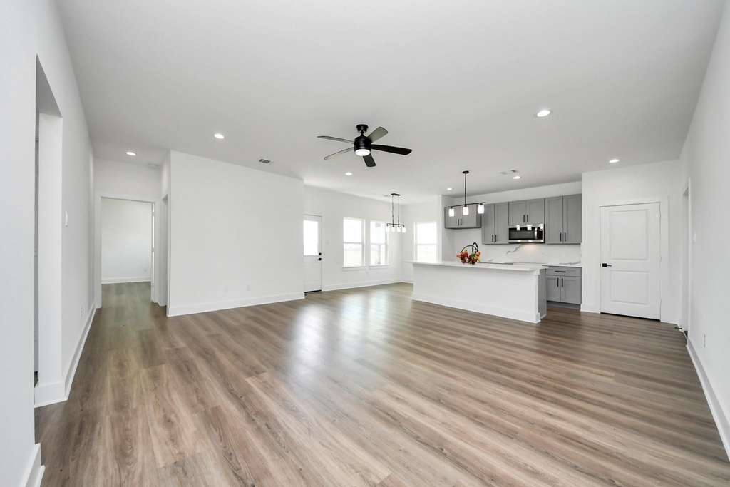 6273 Road 5503 - Photo 2