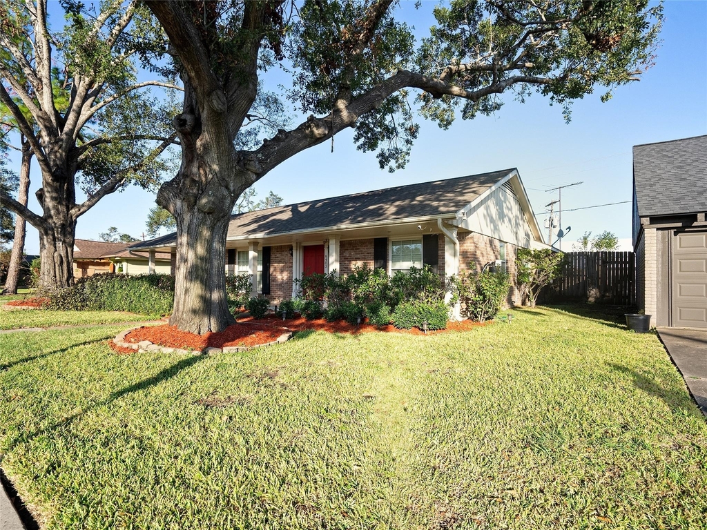 9403 Timberside Drive - Photo 1