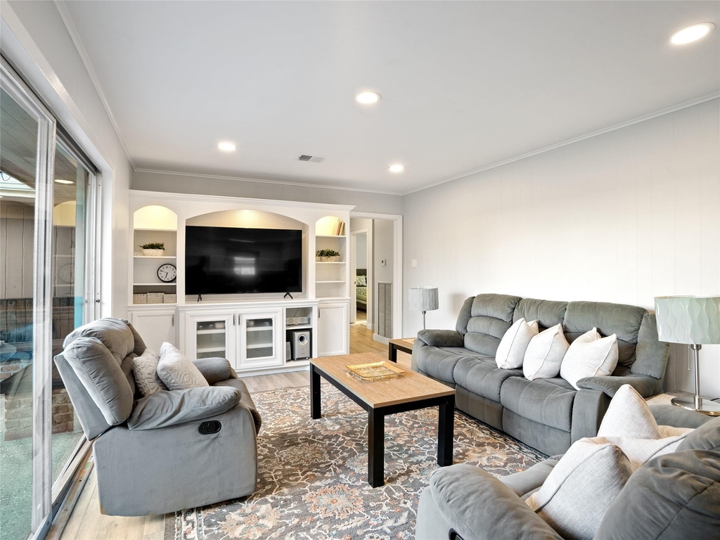 9403 Timberside Drive - Photo 12