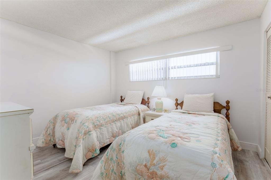 7405 Bay Island Drive S - Photo 22