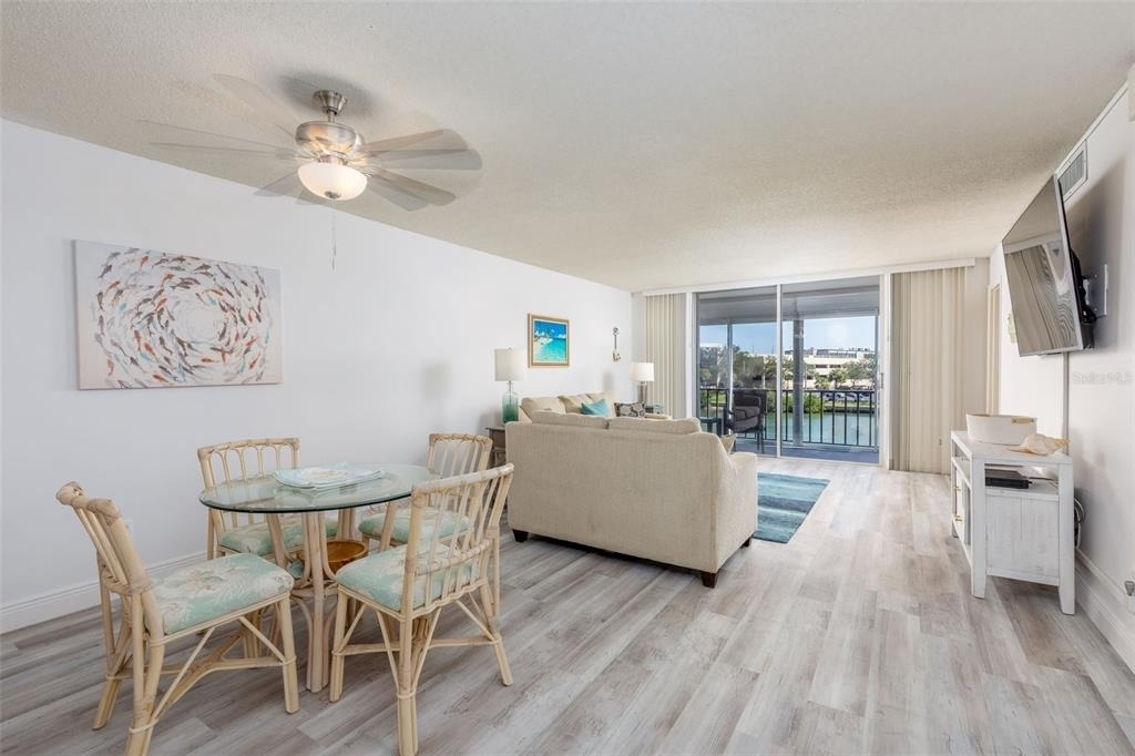 7405 Bay Island Drive S - Photo 4