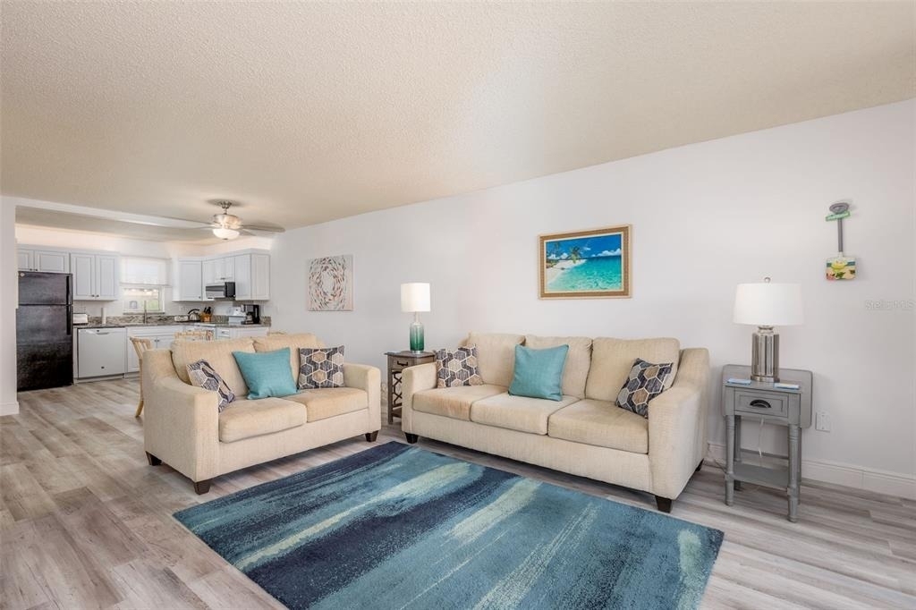 7405 Bay Island Drive S - Photo 9