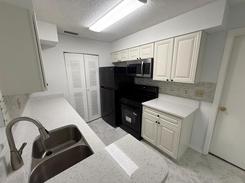 1089 S Hiawassee Road - Photo 8