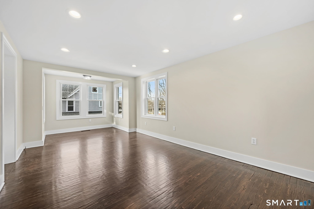 2 Sherman Avenue - Photo 8
