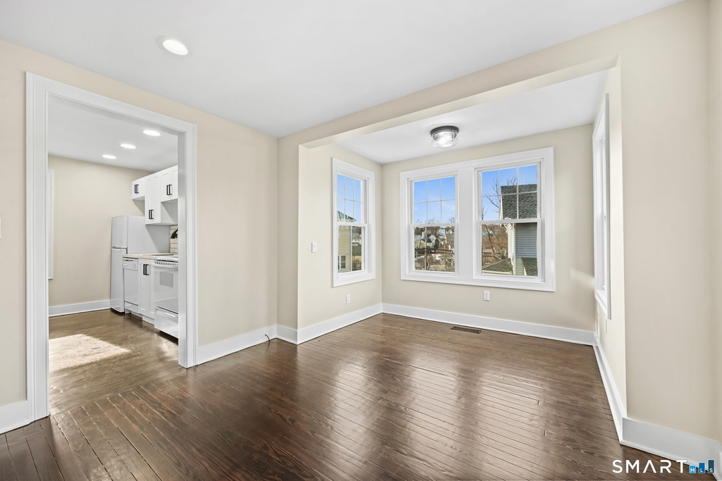 2 Sherman Avenue - Photo 6