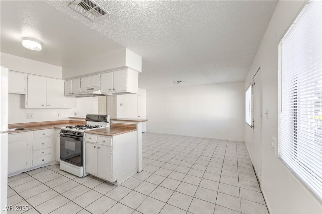 3109 N Walnut Road - Photo 8