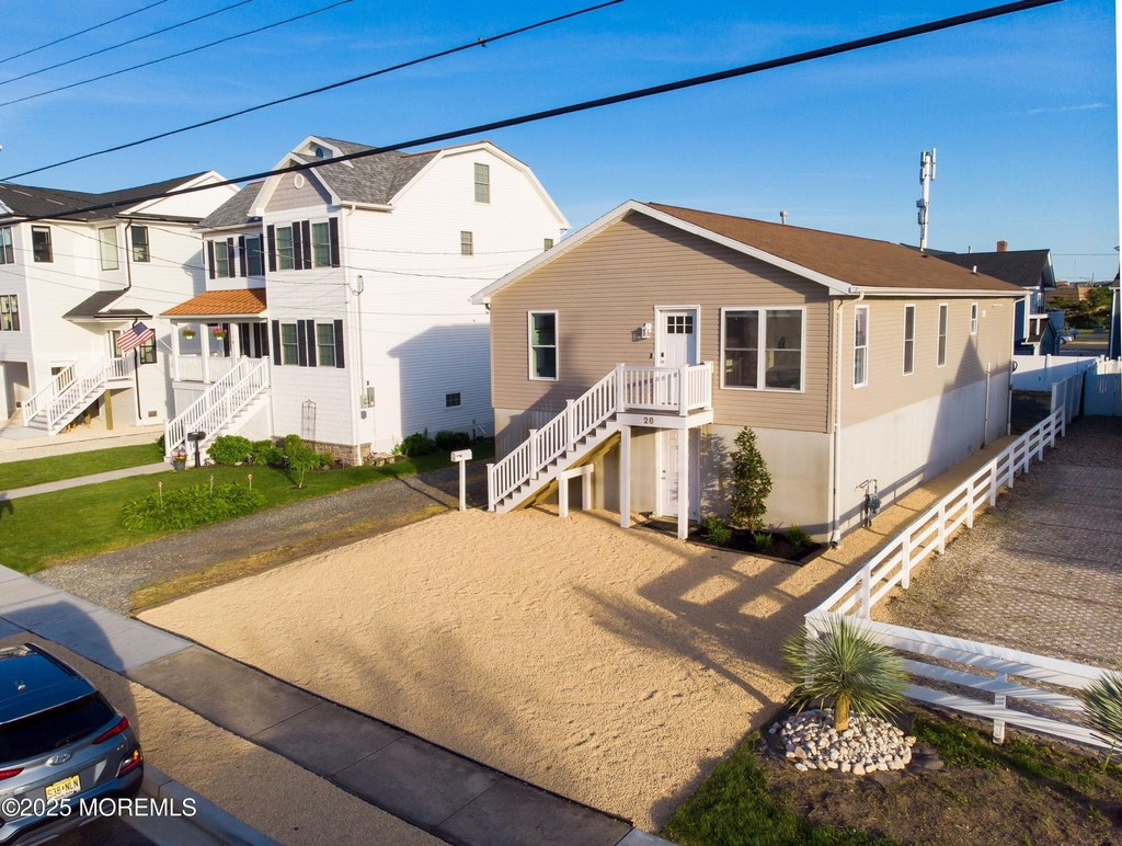 28 Central Avenue - Photo 0