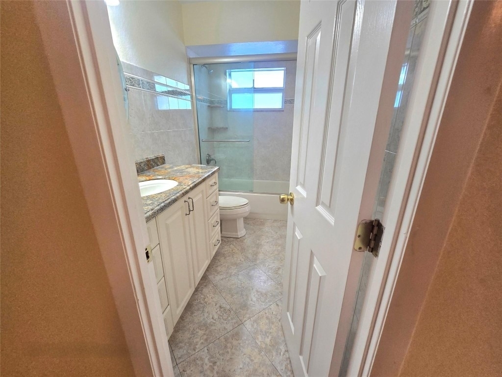 3531 Nw 50th Avenue - Photo 6