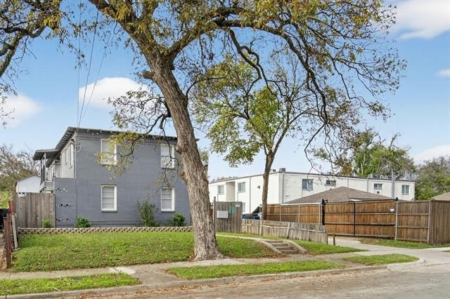 4721 Tremont Street - Photo 1