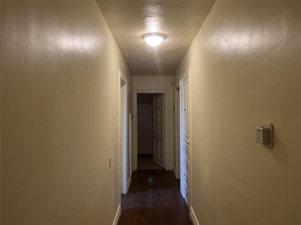 1802 Exchange Avenue - Photo 3