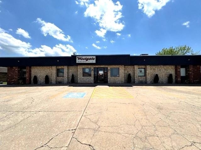 9414 Westgate Road - Photo 0