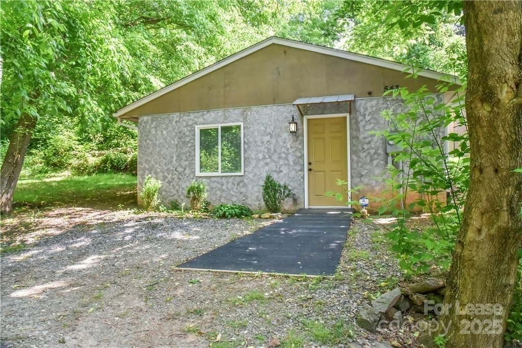 543 College Street - Photo 15