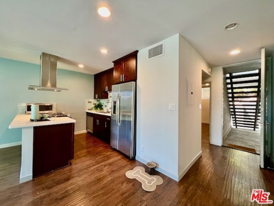 1920 Hillcrest Road - Photo 9